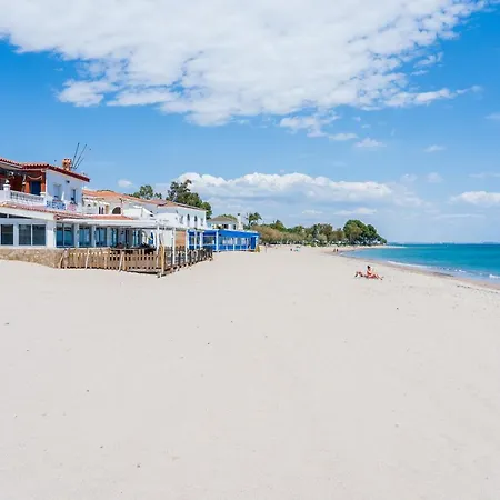 Hauzify I Blue Riviera Apartment Miami Playa