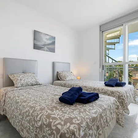 Hauzify I Blue Riviera *