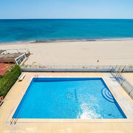 Hauzify I Blue Riviera Apartment Miami Playa